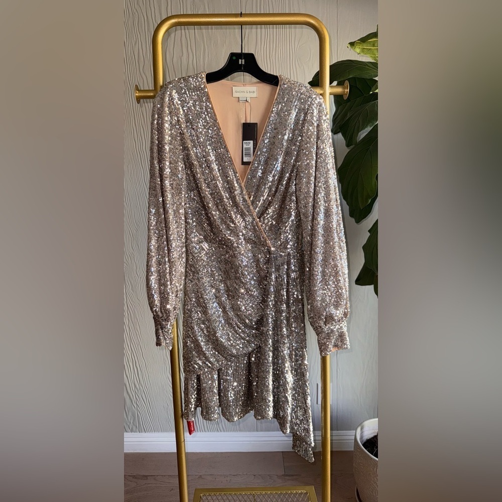 New SACHIN + BABI Delaney Sequinned Mini Dres Sz: 6 Silver Long sleeve - Picture 5 of 15